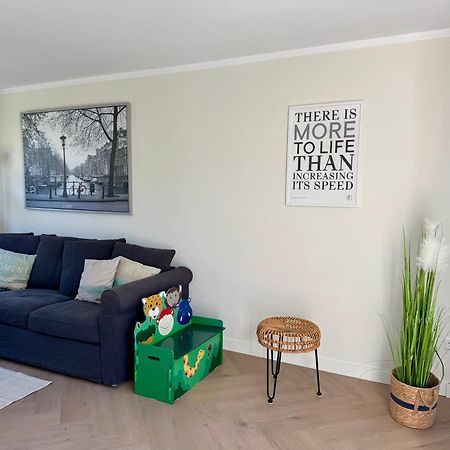 Huebsches Ferienhaus In Ouddorp - Fusslaeufig Zum Strand Und Zentrum Bagian luar foto