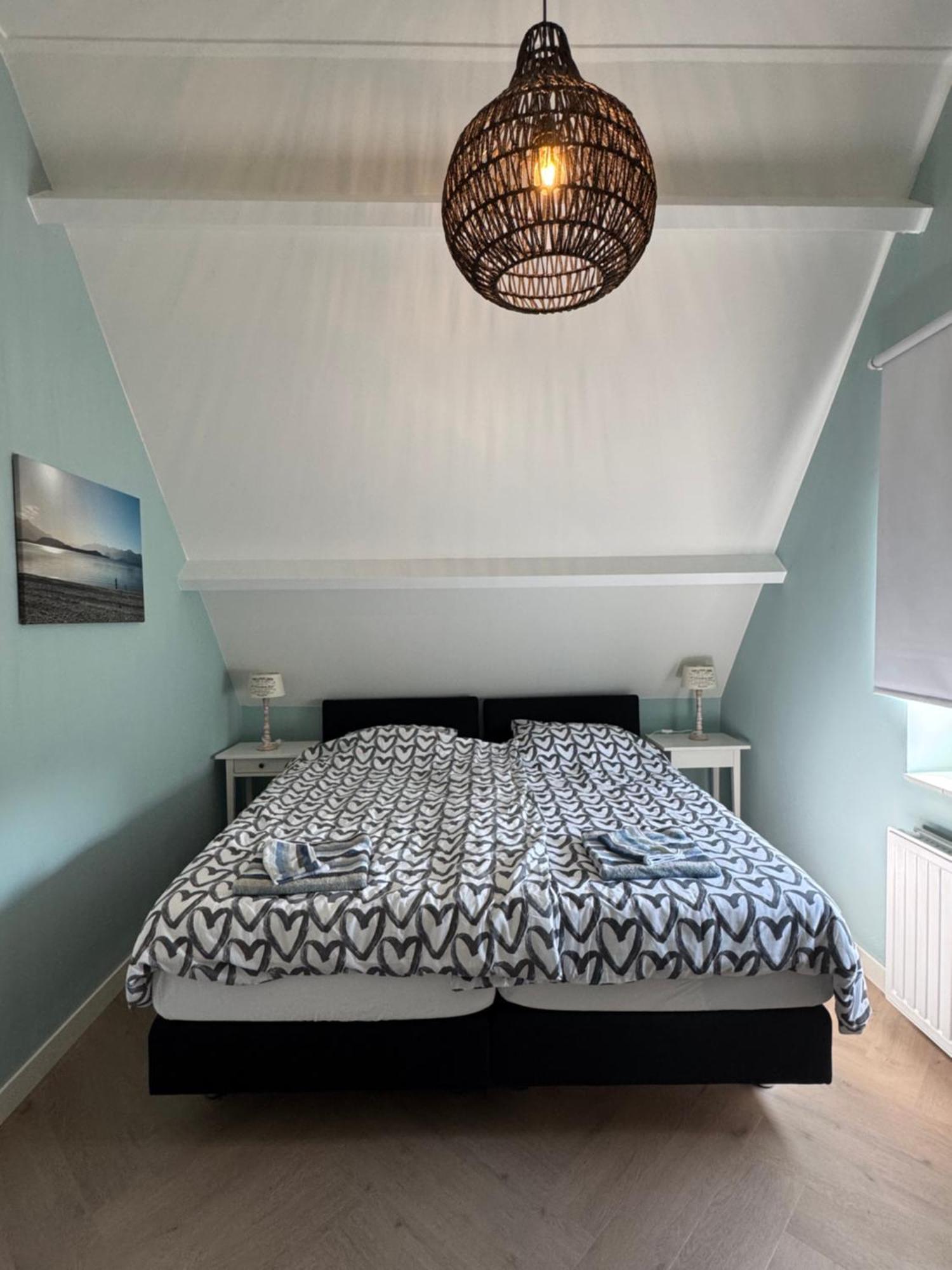 Huebsches Ferienhaus In Ouddorp - Fusslaeufig Zum Strand Und Zentrum Bagian luar foto